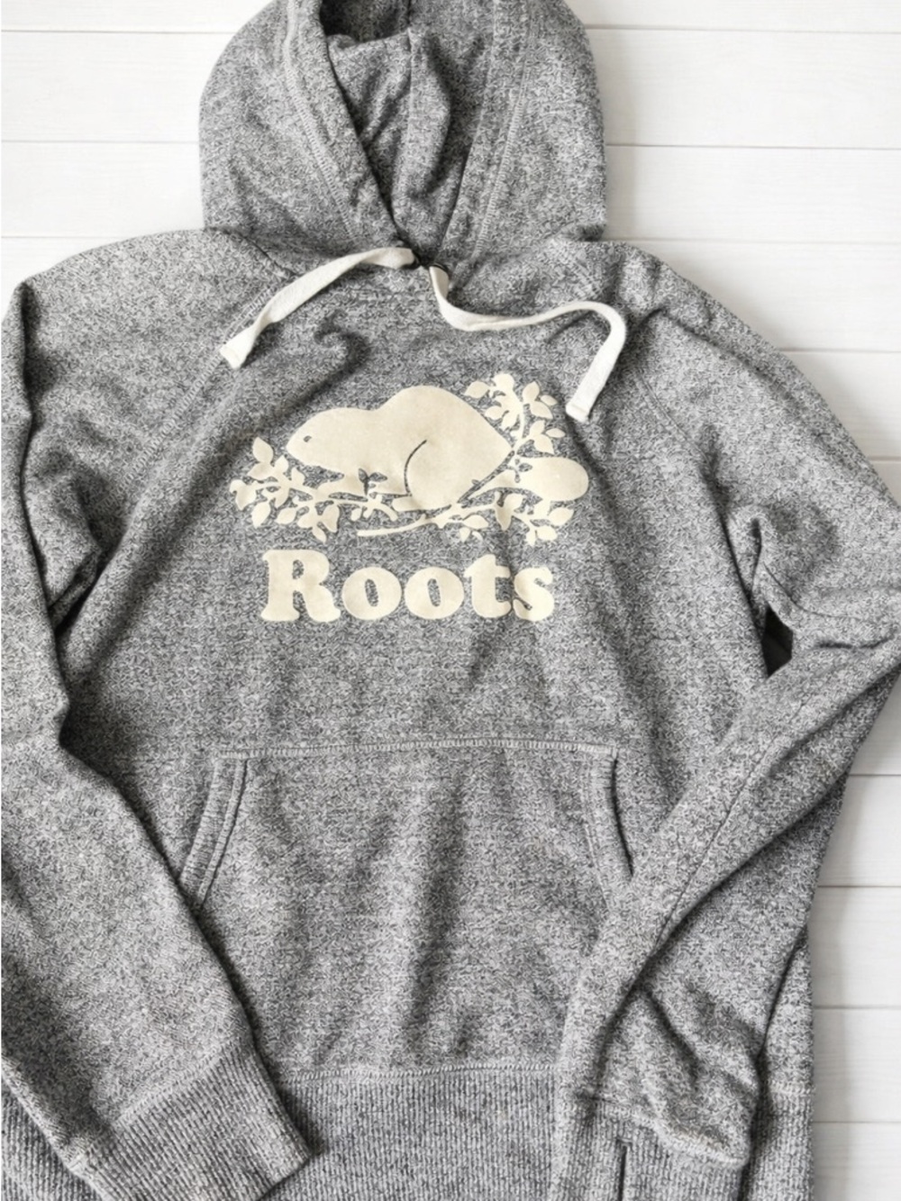 Classic Roots Heather Gray Beaver Logo Hoodie & Jogger Bundle